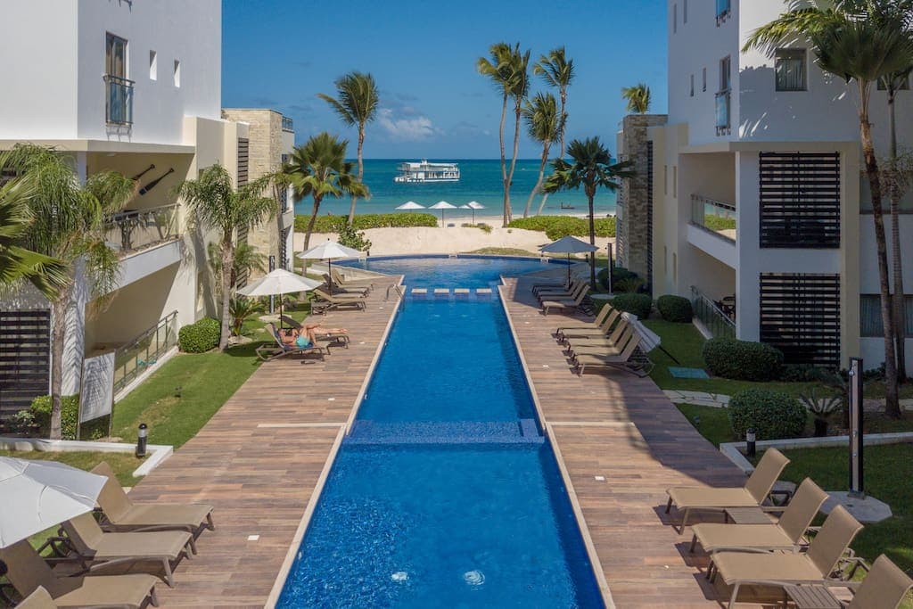 Oceanfront Superior Condo with Pool in Punta Cana