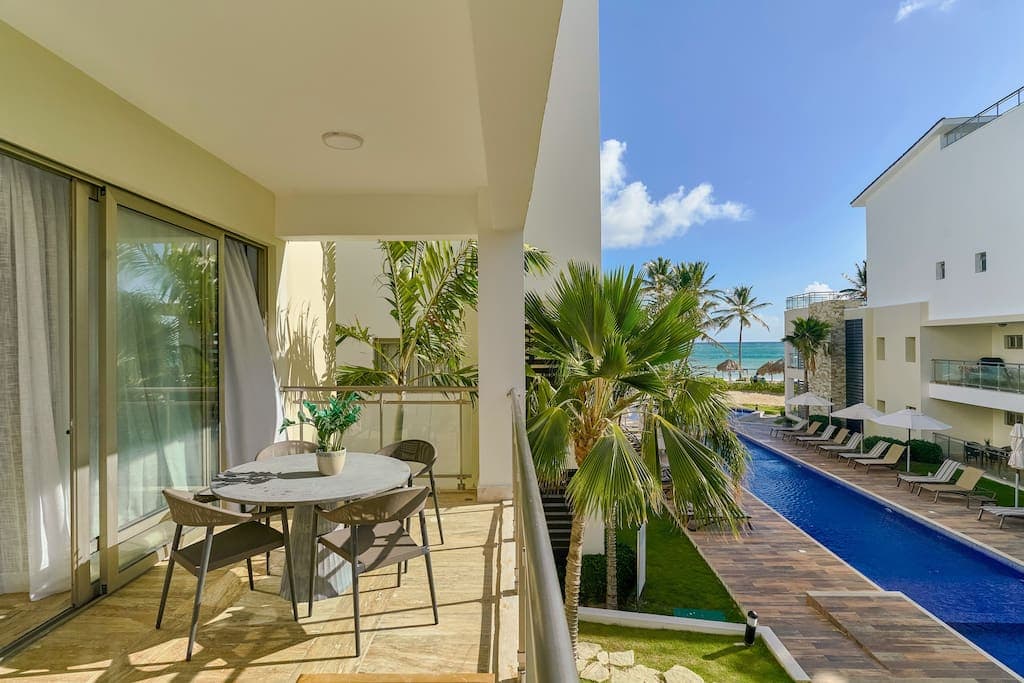 Oceanfront Superior Condo with Pool in Punta Cana